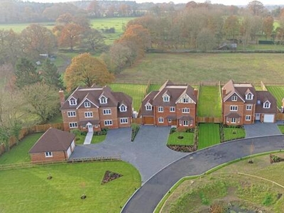 5 Bedroom Detached House For Sale In Swallowfield, Berkshire