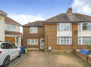 5 Bedroom Semi-detached House For Sale In Edgware