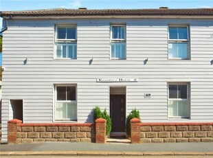 6 Bedroom Semi-detached House For Sale In Bognor Regis