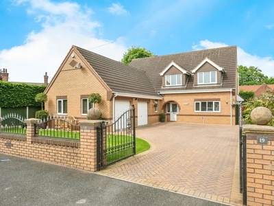 Detached house for sale in Bellwood Crescent, Thorne, Doncaster DN8