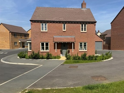Detached house for sale in Greenfield Avenue, Lutterworth LE17
