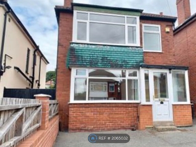 Detached house to rent in Carrholm Mount, Leeds LS7