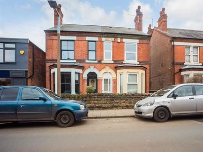Detached house to rent in Marlborough Road, Beeston, Nottingham NG9