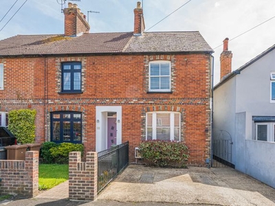 End terrace house to rent in Barrack Road, Guildford GU2