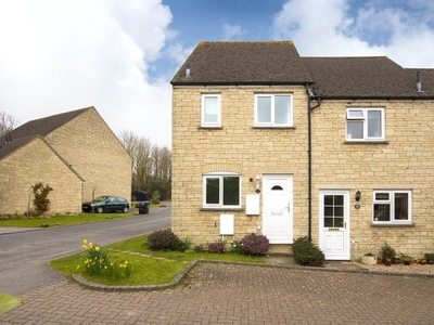 End terrace house to rent in Bibury Close, Witney OX28