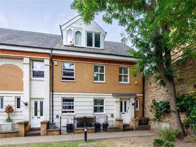 End terrace house to rent in Cavalry Gardens, London SW15