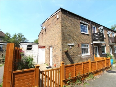 End terrace house to rent in Corcorans, Pilgrims Hatch CM15