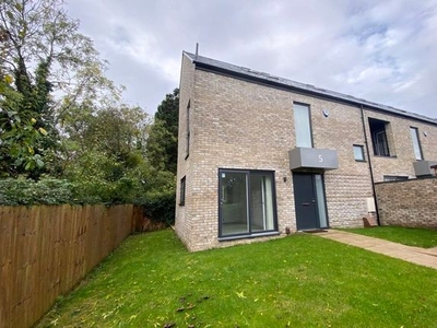 End terrace house to rent in Gloucester Road, Cheltenham GL51