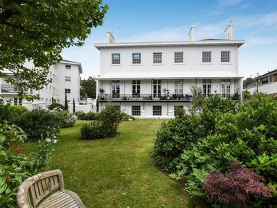 Flat for sale in West Drive, Brighton BN2