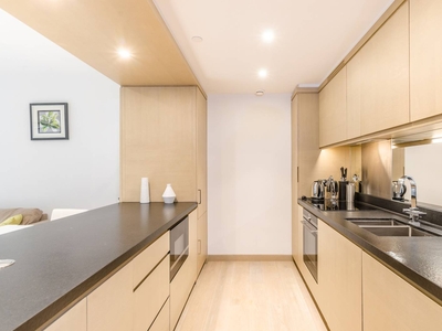 Flat in Legacy Gardens, Nine Elms, SW11