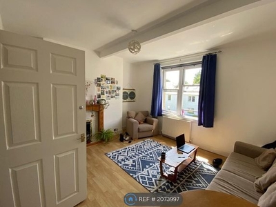 Flat to rent in Clearburn Crescent, Edinburgh EH16