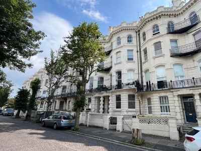 Flat to rent in Denmark Terrace, Brighton BN1