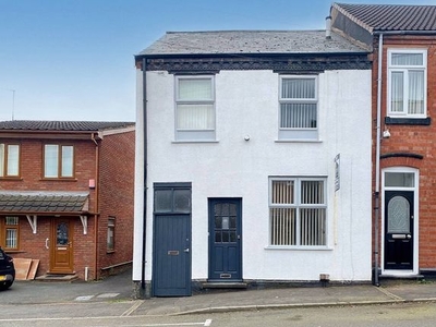 Flat to rent in Griffin Street, Dudley DY2