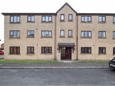 Flat to rent in Moorfield Chase, Farnworth, Bolton BL4