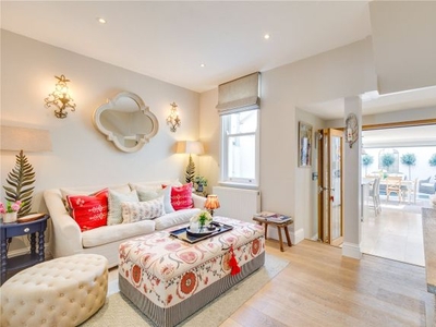 Flat to rent in St. Dionis Road, London SW6
