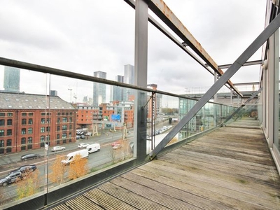 Flat to rent in The Boxworks, Worsley Street, Castlefield, Manchester M15