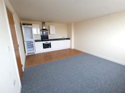 Flat to rent in The Minories, Dudley DY2