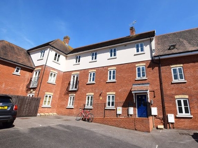 Flat to rent in Veale Drive, Exeter EX2