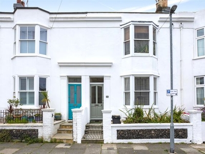 Flat to rent in West Hill Street, Brighton, East Sussex BN1