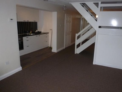 Maisonette to rent in Wellington Walk, Washington NE37