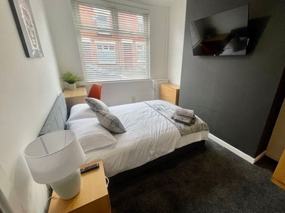 Room to rent in Hatfield Road, Bolton BL1
