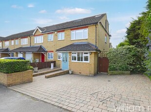 Semi-detached house for sale in Avenue Road, Woodford Green IG8