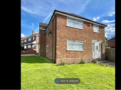 Semi-detached house to rent in Groveley Lane, Birmingham B31