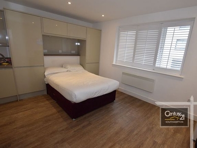 Studio to rent in |Ref: R205897|, Canute Road, Southampton SO14