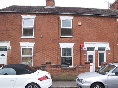 Terraced house to rent in Great Park Street, Wellingborough NN8