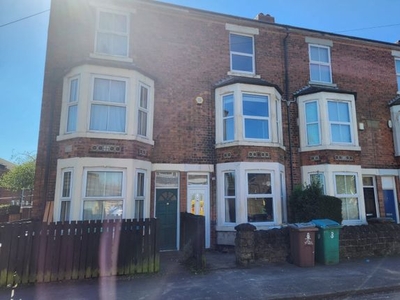 Terraced house to rent in Marlborough Street, Nottingham NG7