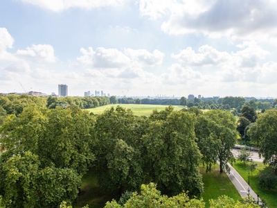 5 bedroom penthouse for sale in Connaught Place, Hyde Park, London, W2., W2
