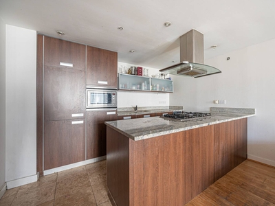 Flat in Finchley Road, West Hampstead, NW6