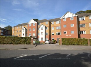 1 bedroom apartment for sale in Old Bedford Road, Luton, Bedfordshire, LU2
