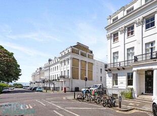 1 bedroom apartment for sale in Sussex Square, Brighton, BN2