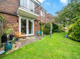 1 bedroom flat for sale in Ambleside, Bromley, BR1