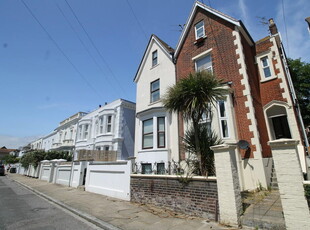 1 bedroom flat for sale in Cavendish Road, Southsea, PO5