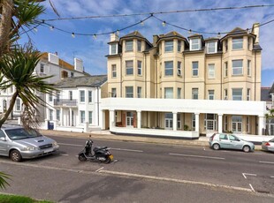 1 bedroom flat for sale in Marine Parade, Worthing, BN11