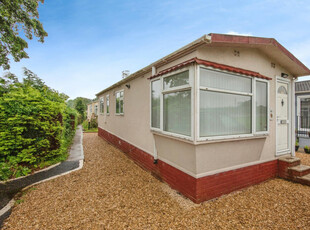 1 bedroom park home for sale in Worcester, Worcestershire, WR2