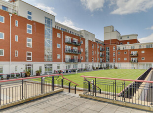 2 bedroom apartment for sale in Gunwharf Quays, Portsmouth, PO1