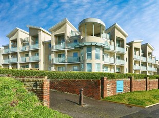 2 bedroom apartment for sale in Marine Drive, Rottingdean, Brighton, BN2