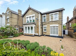 2 bedroom apartment for sale in Palace Road, Tulse Hill, SW2
