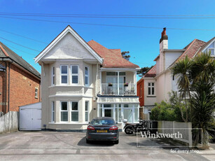 2 bedroom apartment for sale in Stourcliffe Avenue, Bournemouth, BH6