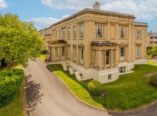 2 bedroom apartment for sale in Suffolk Square, Cheltenham, GL50