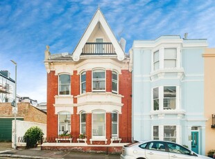 2 bedroom apartment for sale in Temple Street, Brighton, BN1
