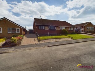 2 bedroom bungalow for sale in Turnberry Drive, Trentham, Stoke-on-Trent, ST4
