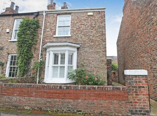 2 bedroom end of terrace house for sale in Alma Terrace, York, YO10 4DL, YO10