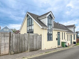 2 bedroom end of terrace house for sale in Connaught Lane, Portchester Borders,, PO6