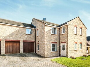 2 bedroom end of terrace house for sale in Knole Close, Swindon, Wiltshire, SN25