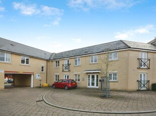 2 bedroom flat for sale in Burghley Way, Chelmsford, CM2