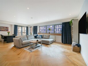 2 bedroom flat for sale in High Street, Glasgow, G1